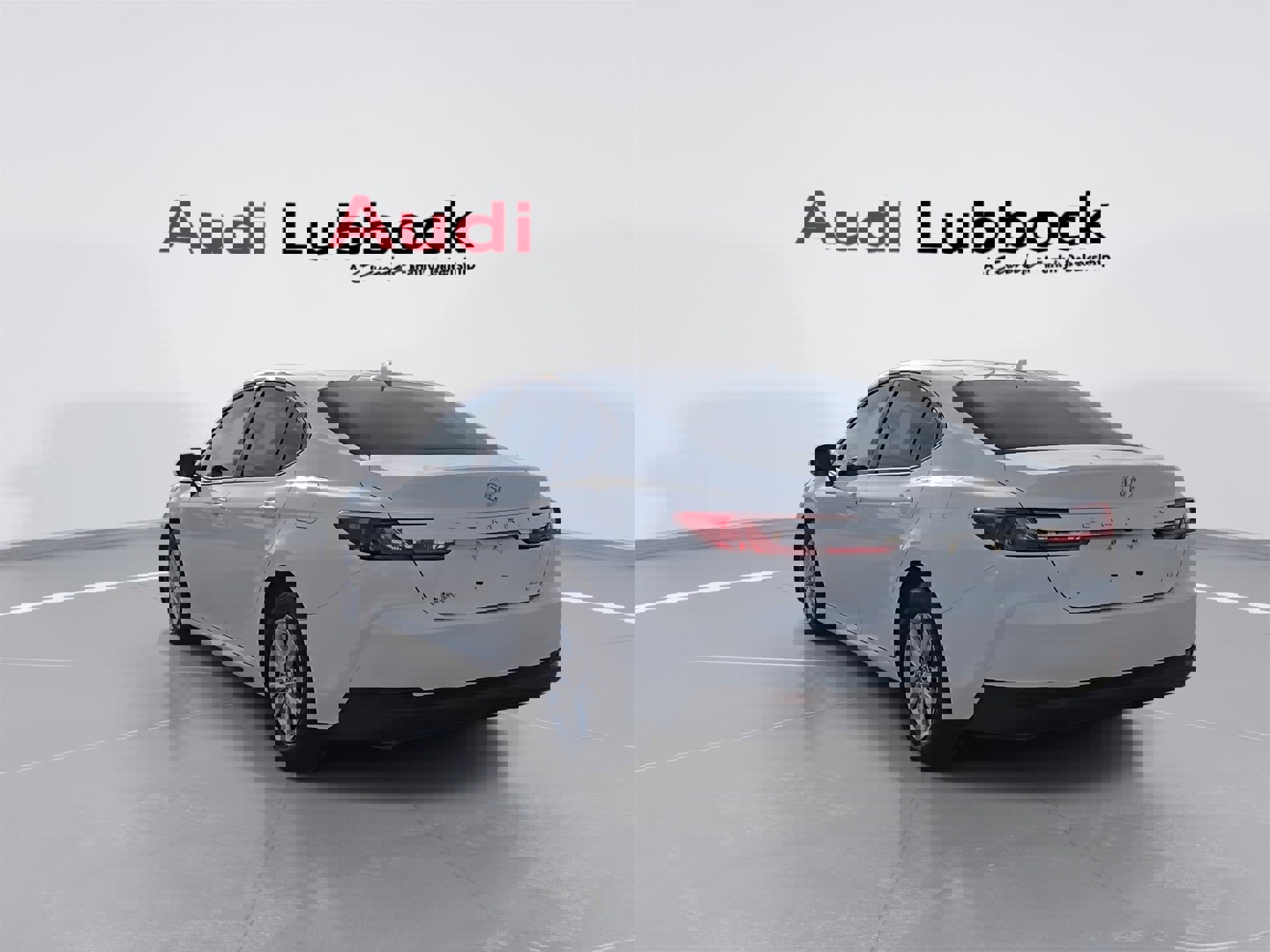 Used 2025 Toyota Camry LE image 7