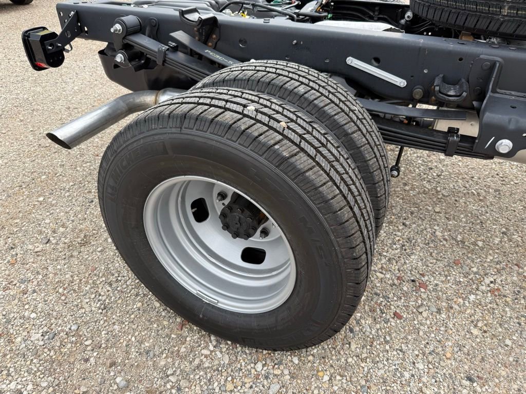 New 2026 Ford F350 XL w/ XL Chrome Package image 12