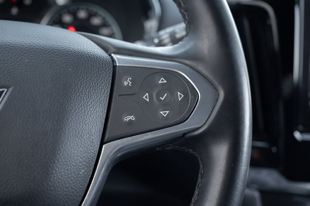 Used 2023 Chevrolet Traverse LT FWD image 22