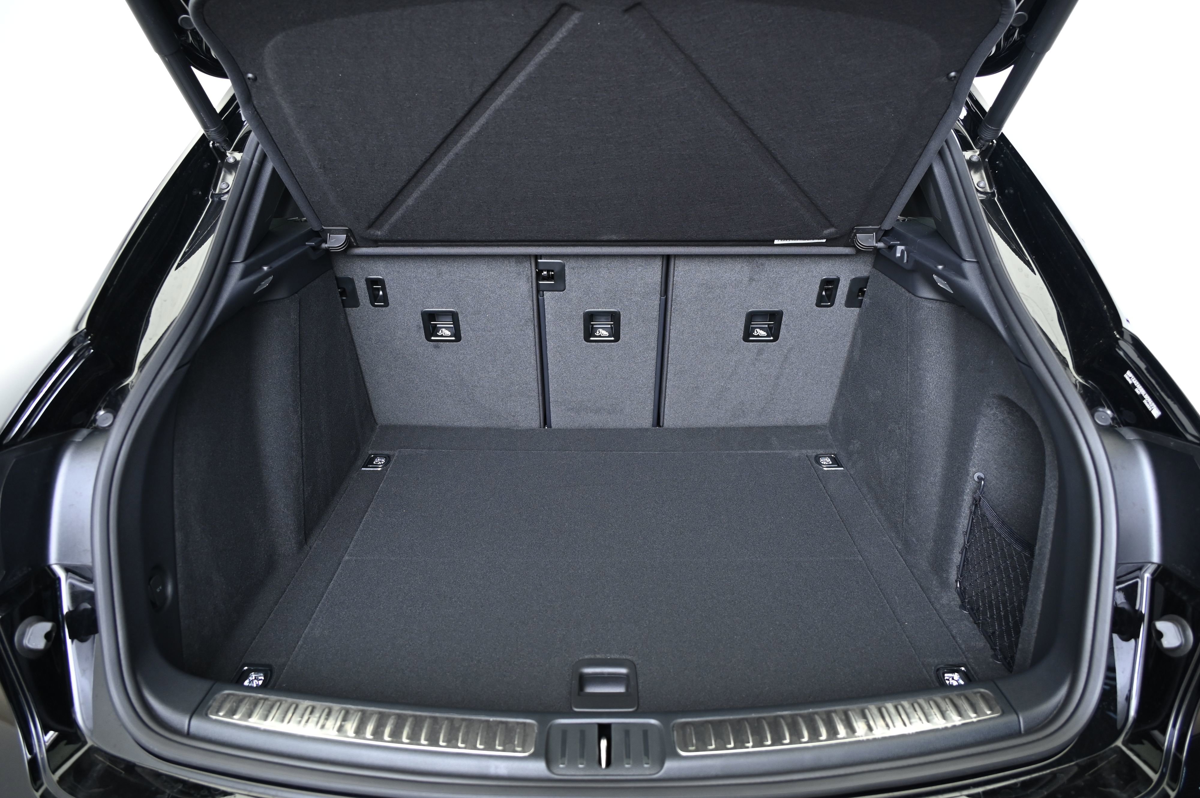 Certified 2025 Porsche Macan image 19