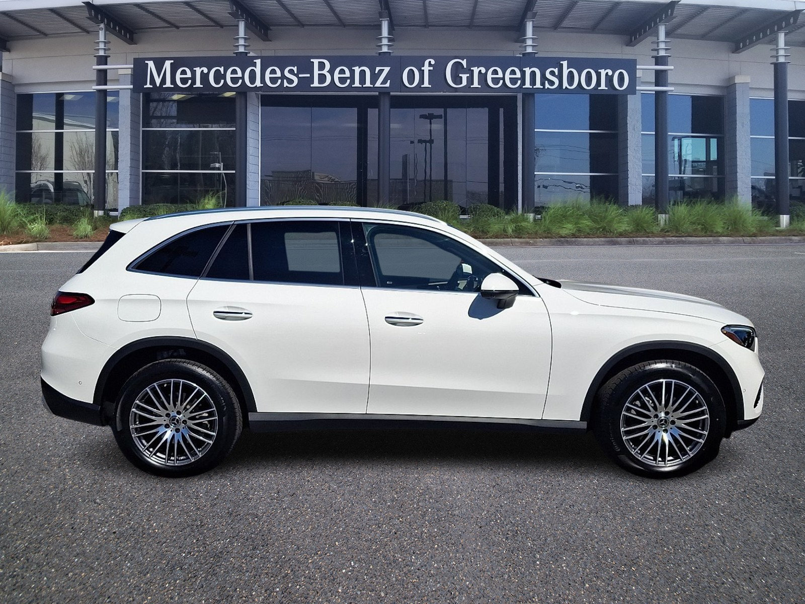Certified 2026 Mercedes-Benz GLC 300 4MATIC image 7