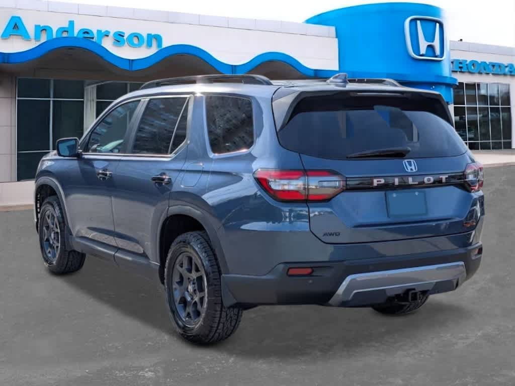 New 2026 Honda Pilot TrailSport image 3