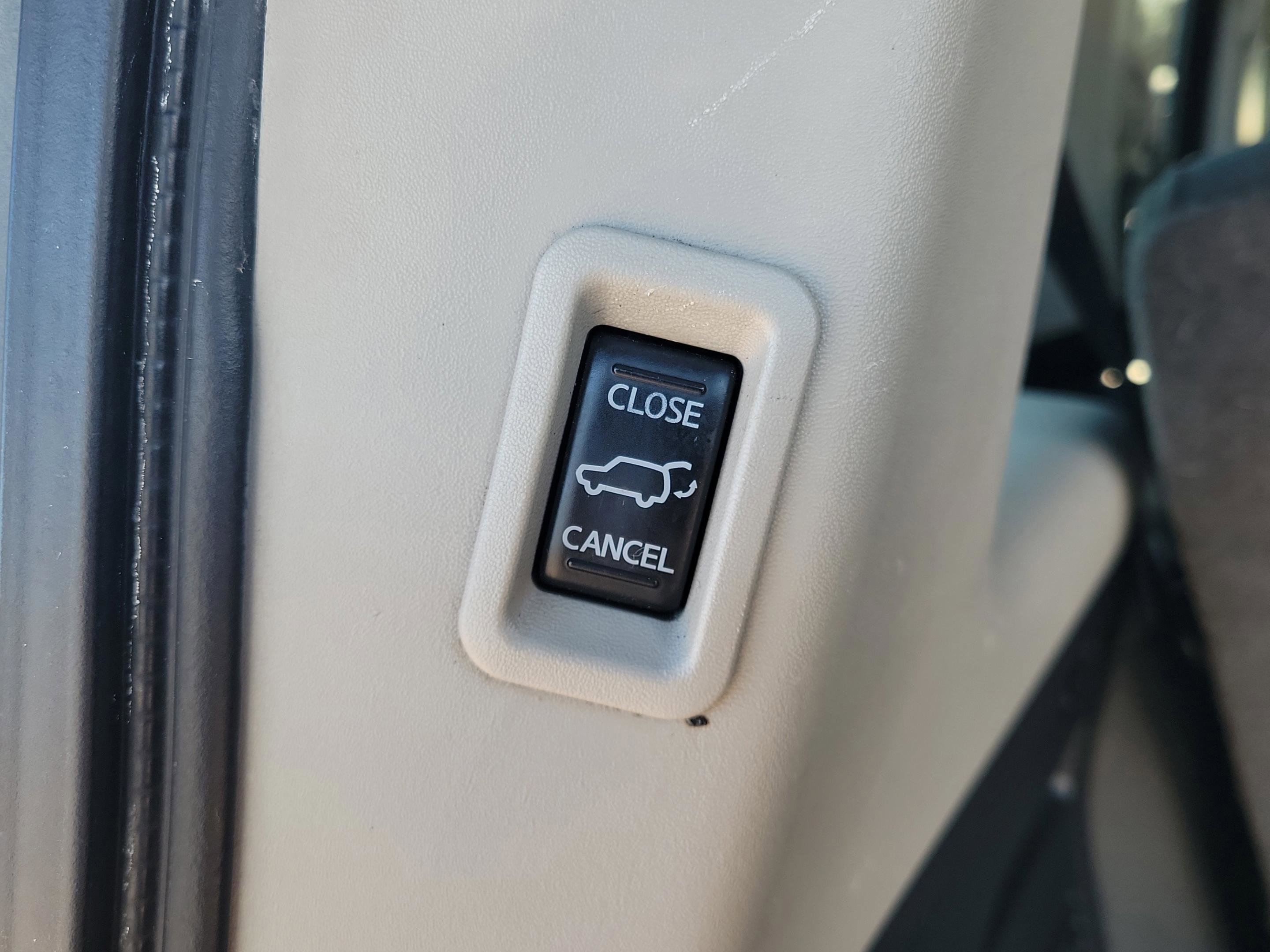 Used 2015 Nissan Armada SV w/ SV Driver Package image 28