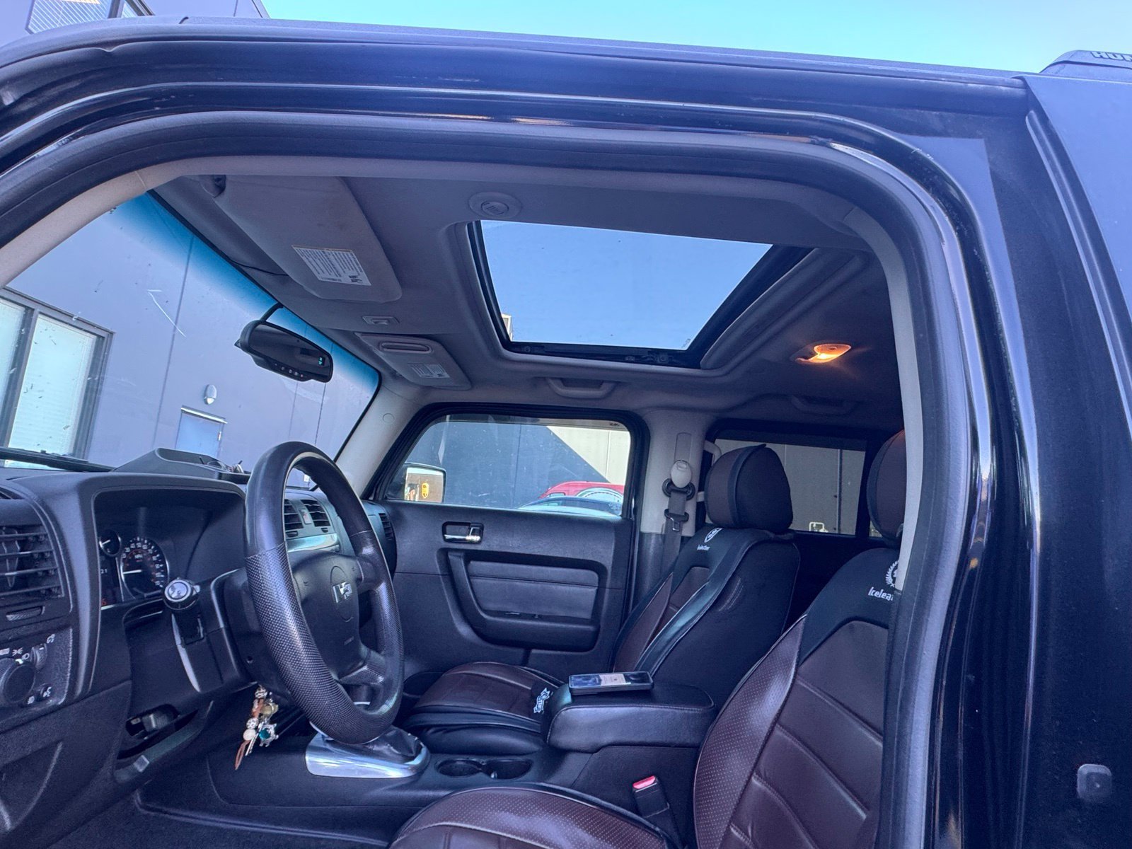 Used 2007 HUMMER H3 AWD/4WD image 6