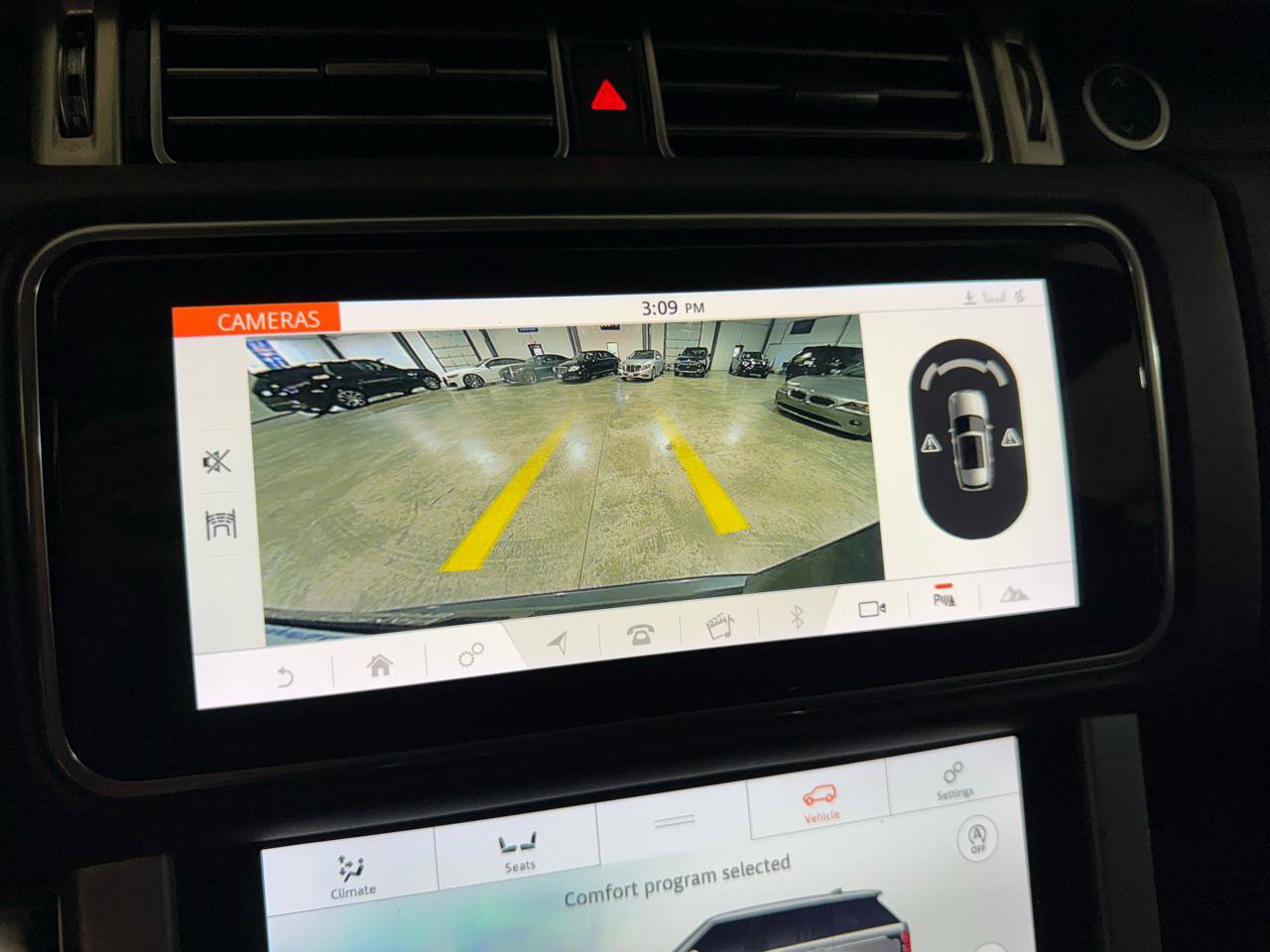 Used 2019 Land Rover Range Rover HSE AWD/4WD image 18