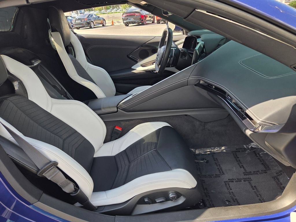 Used 2025 Chevrolet Corvette Stingray Preferred Conv w/ Stealth Interior Trim Package RWD image 14