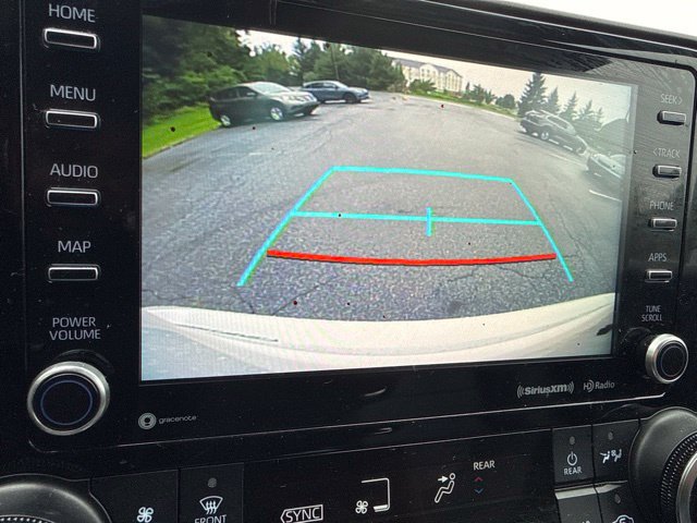 Used 2021 Toyota Highlander XLE AWD/4WD image 28