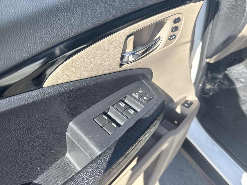 Used 2019 Honda Pilot Touring image 13