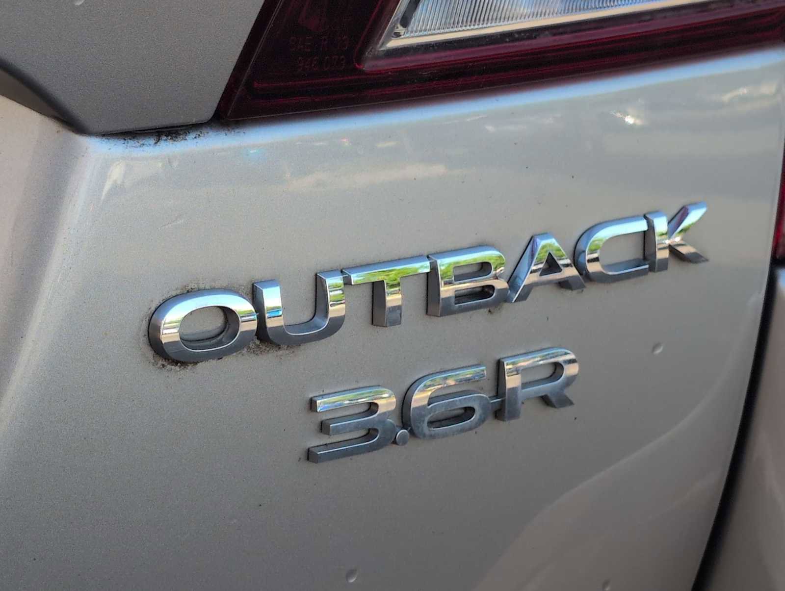 Used 2017 Subaru Outback 3.6R Limited AWD/4WD image 13