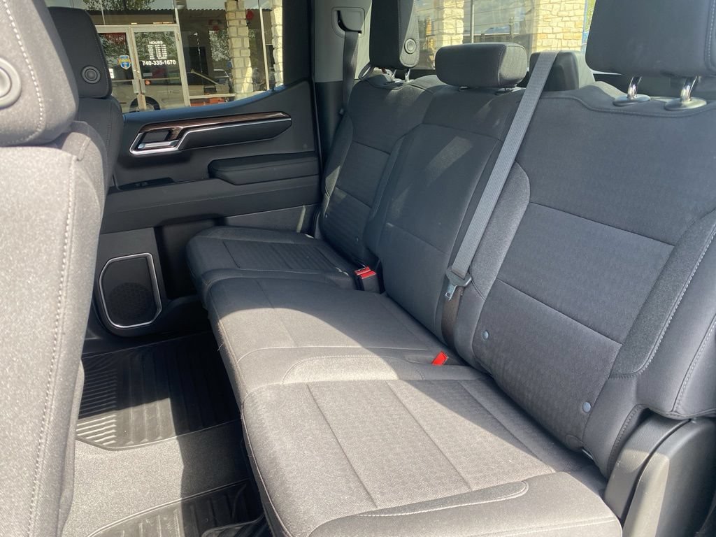 Used 2023 Chevrolet Silverado 1500 LT AWD/4WD image 44