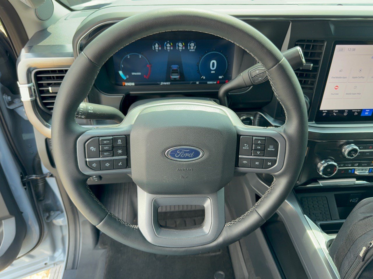 Used 2025 Ford F250 Lariat w/ Lariat Ultimate Package AWD/4WD image 10