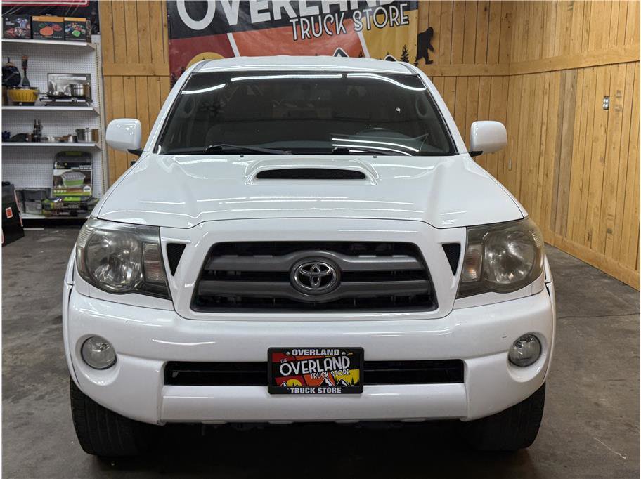 Used 2010 Toyota Tacoma PreRunner RWD image 2