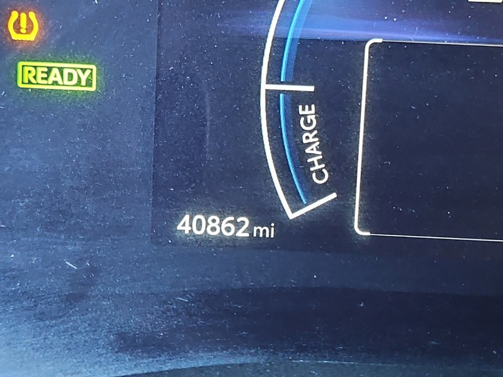 Used 2025 Toyota Camry LE FWD image 13