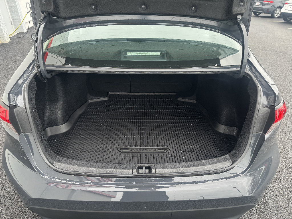 Used 2023 Toyota Corolla LE image 10