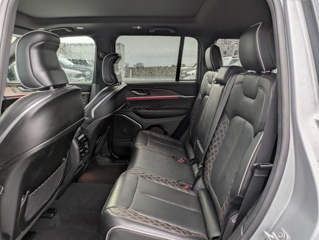 Certified 2025 Jeep Grand Cherokee Summit w/ Obsidian Package AWD/4WD image 13