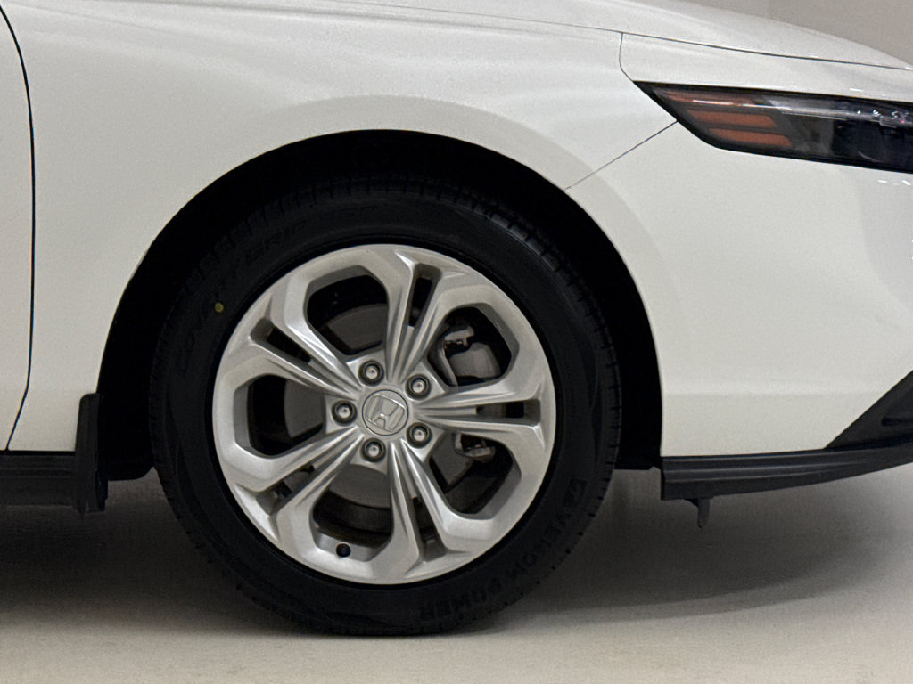 Certified 2023 Honda Accord LX image 6
