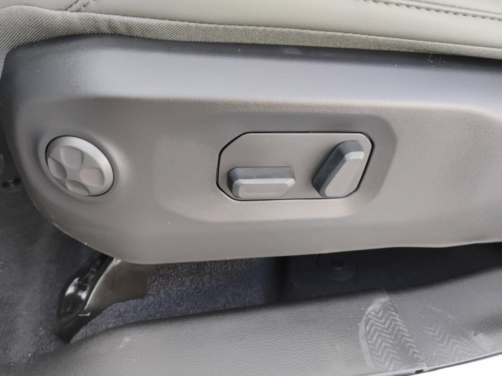 New 2025 Jeep Gladiator Mojave w/ Convenience Group image 21