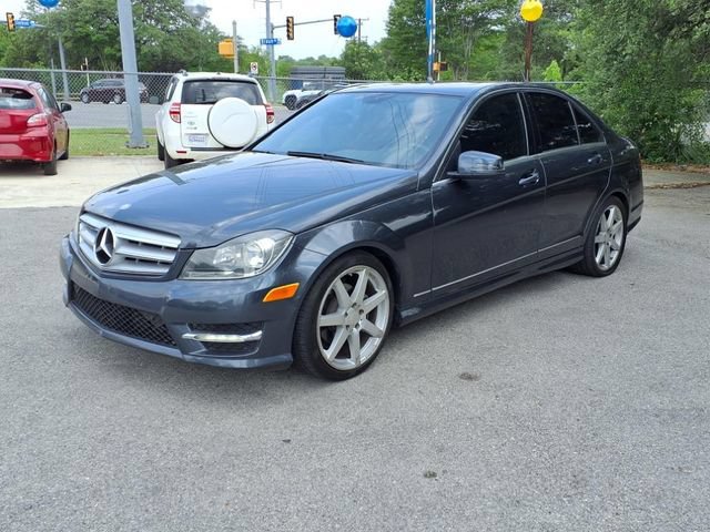 Used 2013 Mercedes-Benz C 250 Sedan w/ Multimedia Pkg image 3