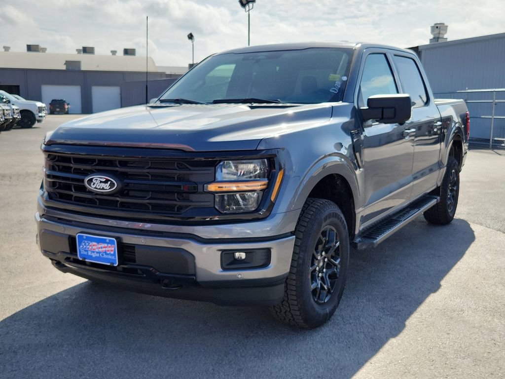 New 2026 Ford F150 XLT w/ Equipment Group 302A MID image 4