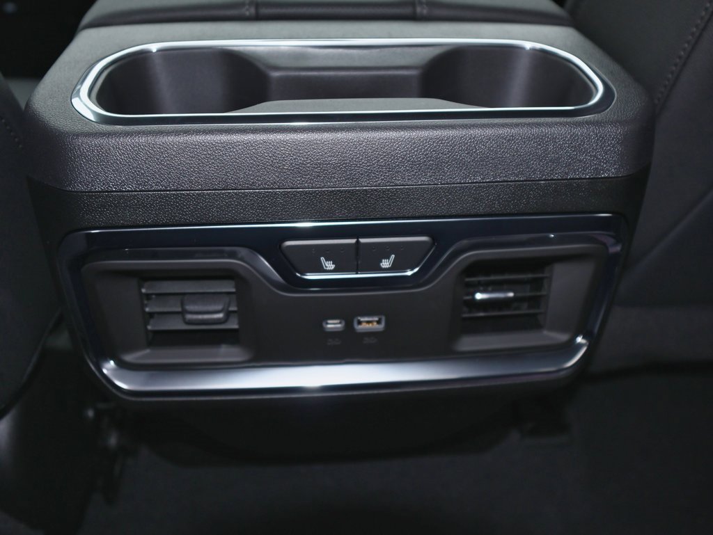 New 2026 GMC Sierra 2500 SLT w/ SLT Premium Package image 11