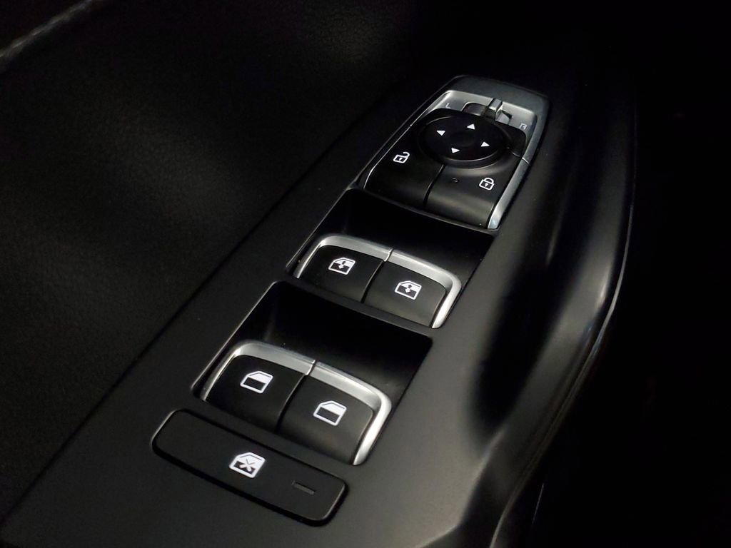 Used 2023 Kia K5 GT-Line image 16