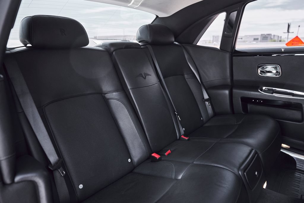 Used 2014 Rolls-Royce Ghost RWD image 48