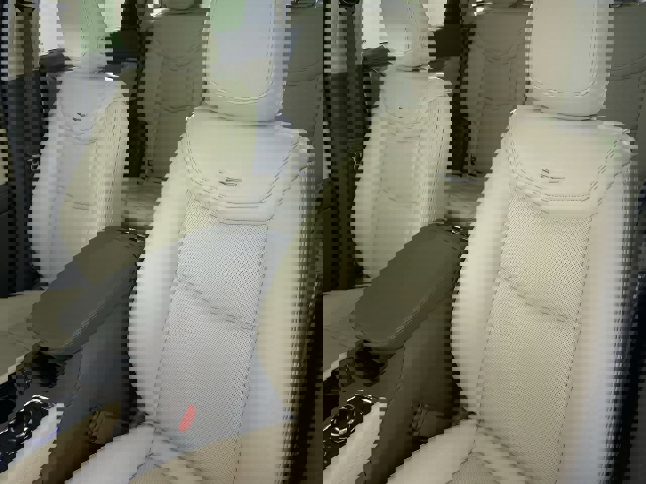 Certified 2023 Cadillac XT5 Premium Luxury w/ Technology Package image 11