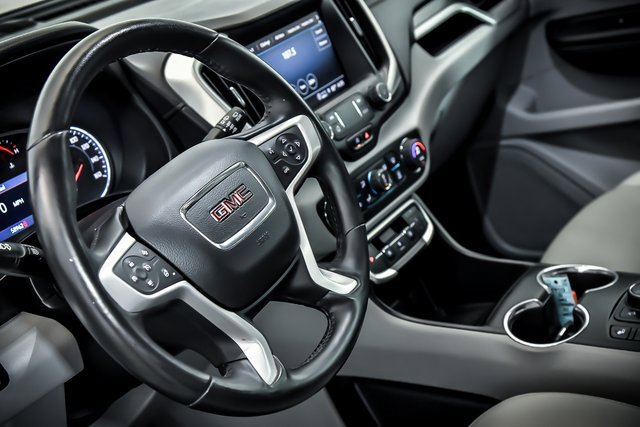 Used 2022 GMC Terrain SLT image 14