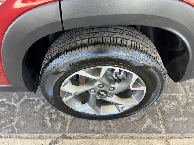 Used 2025 Chevrolet Trax LT w/ LT Convenience Package image 23