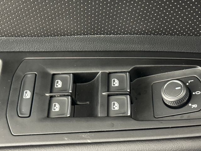 New 2026 Volkswagen Atlas Cross Sport SEL R-Line AWD/4WD image 21