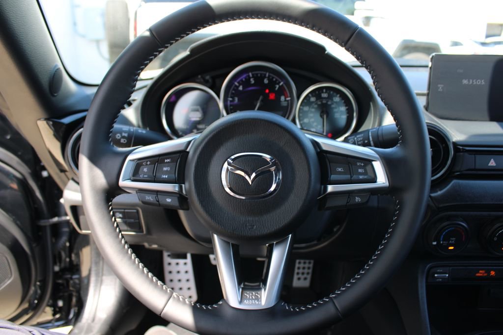 Used 2024 MAZDA MX-5 Miata RF Club w/ Interior Package RWD image 11