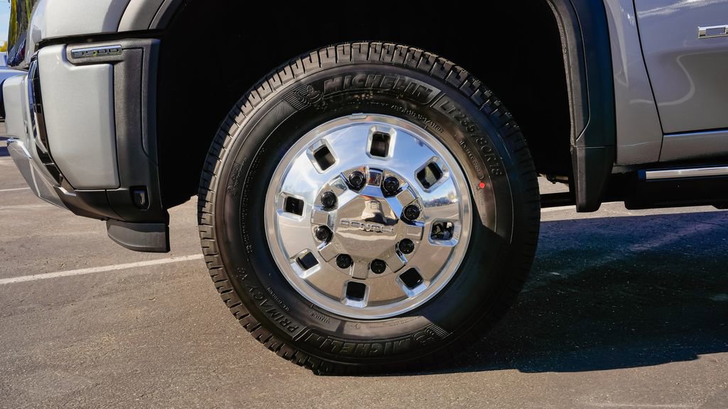 New 2026 GMC Sierra 3500 Denali w/ Denali Reserve Package image 7