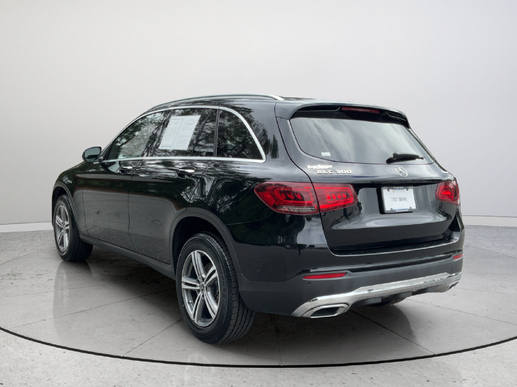 Used 2020 Mercedes-Benz GLC 300 4MATIC w/ Parking Assistance Package image 8