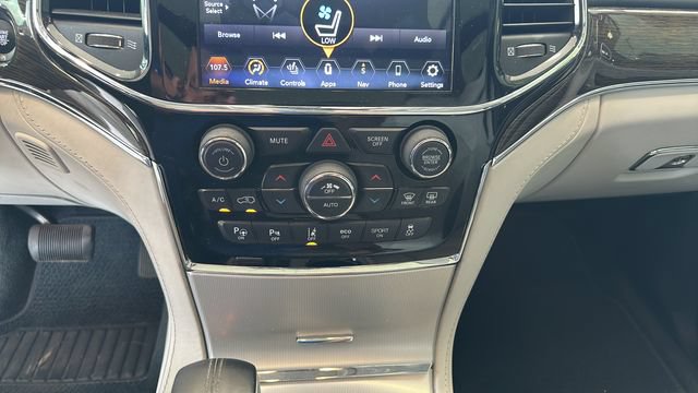 Used 2020 Jeep Grand Cherokee Summit AWD/4WD image 14