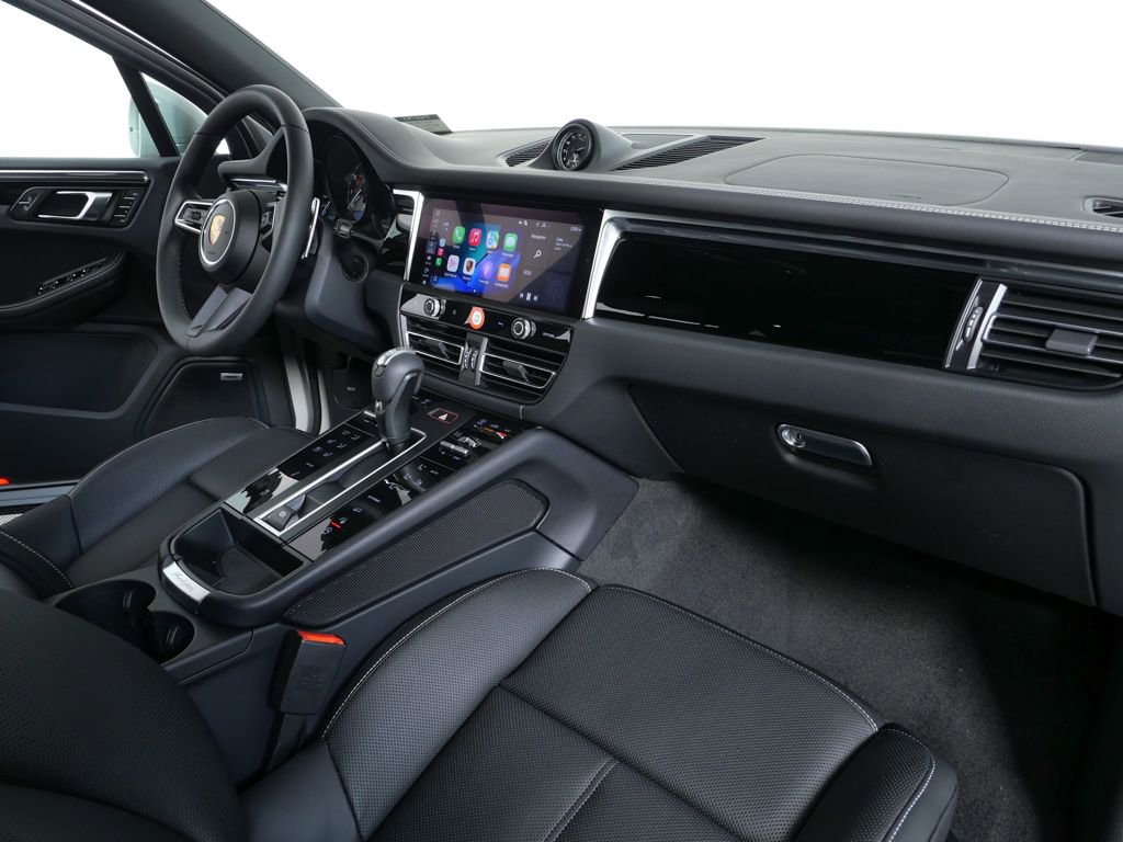 New 2026 Porsche Macan S image 18