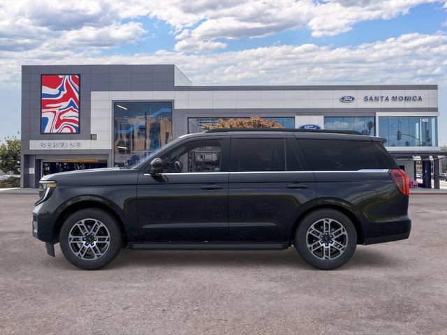 New 2026 Ford Expedition Active RWD image 3