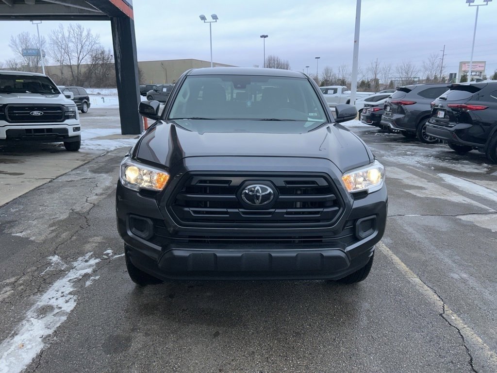 Used 2019 Toyota Tacoma SR image 2