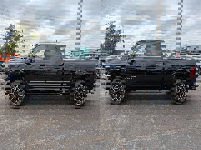 New 2025 RAM 2500 Limited image 7