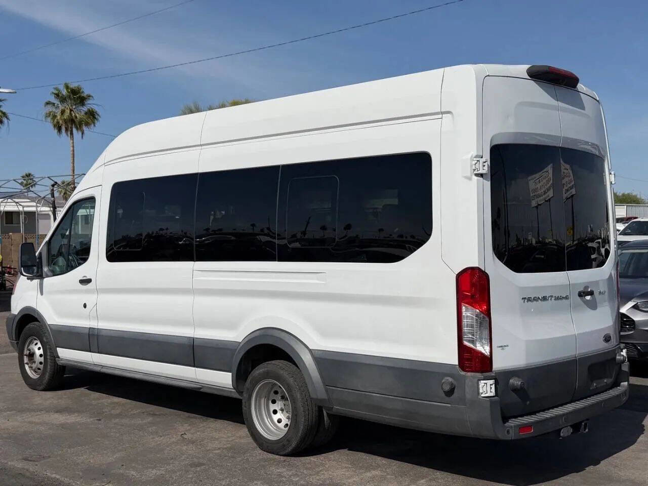 Used 2018 Ford Transit 350 XLT RWD image 4