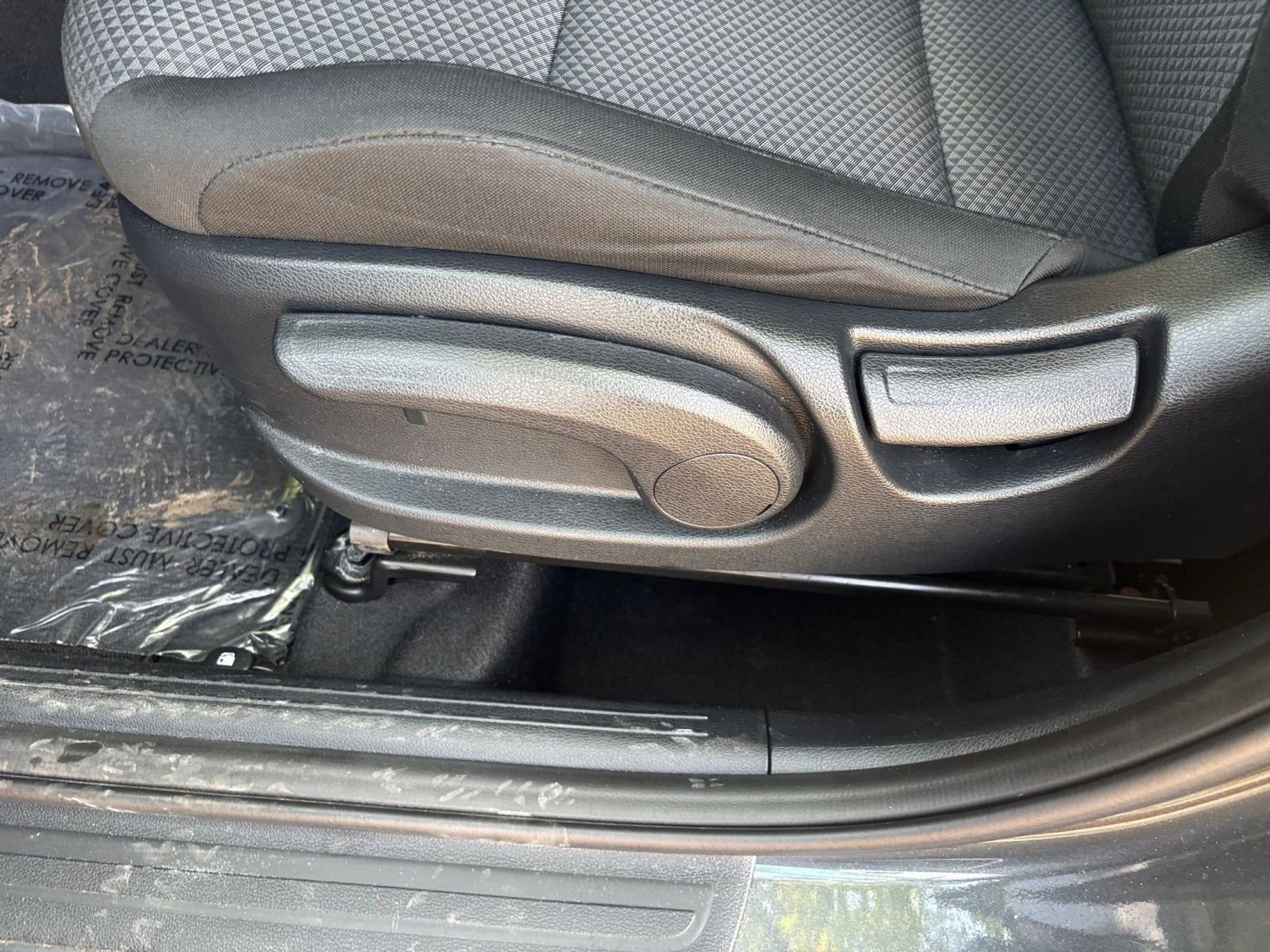 Used 2025 Kia Soul LX w/ LX Technology Package FWD image 23