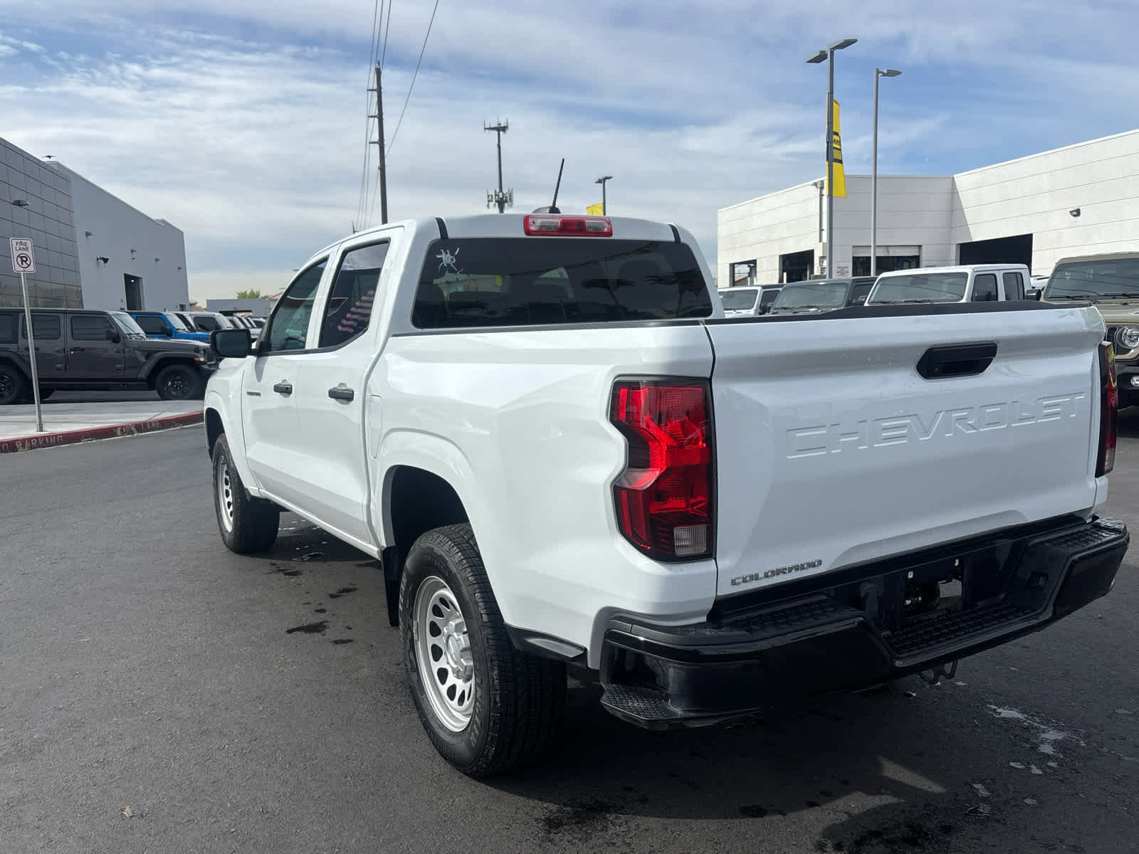 Used 2023 Chevrolet Colorado W/T image 8