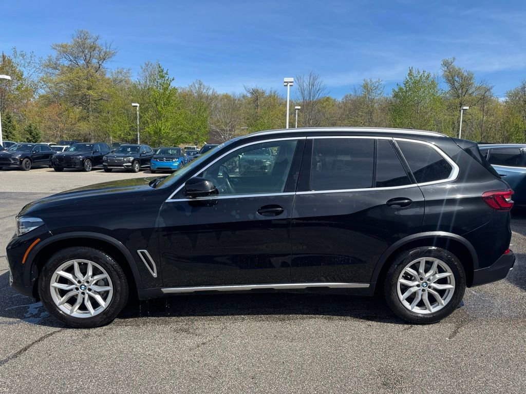 Certified 2023 BMW X5 xDrive40i w/ Premium Package AWD/4WD image 2