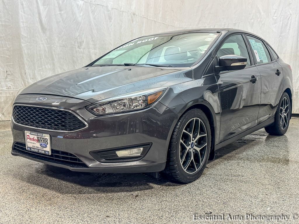 Used 2018 Ford Focus SEL FWD image 2