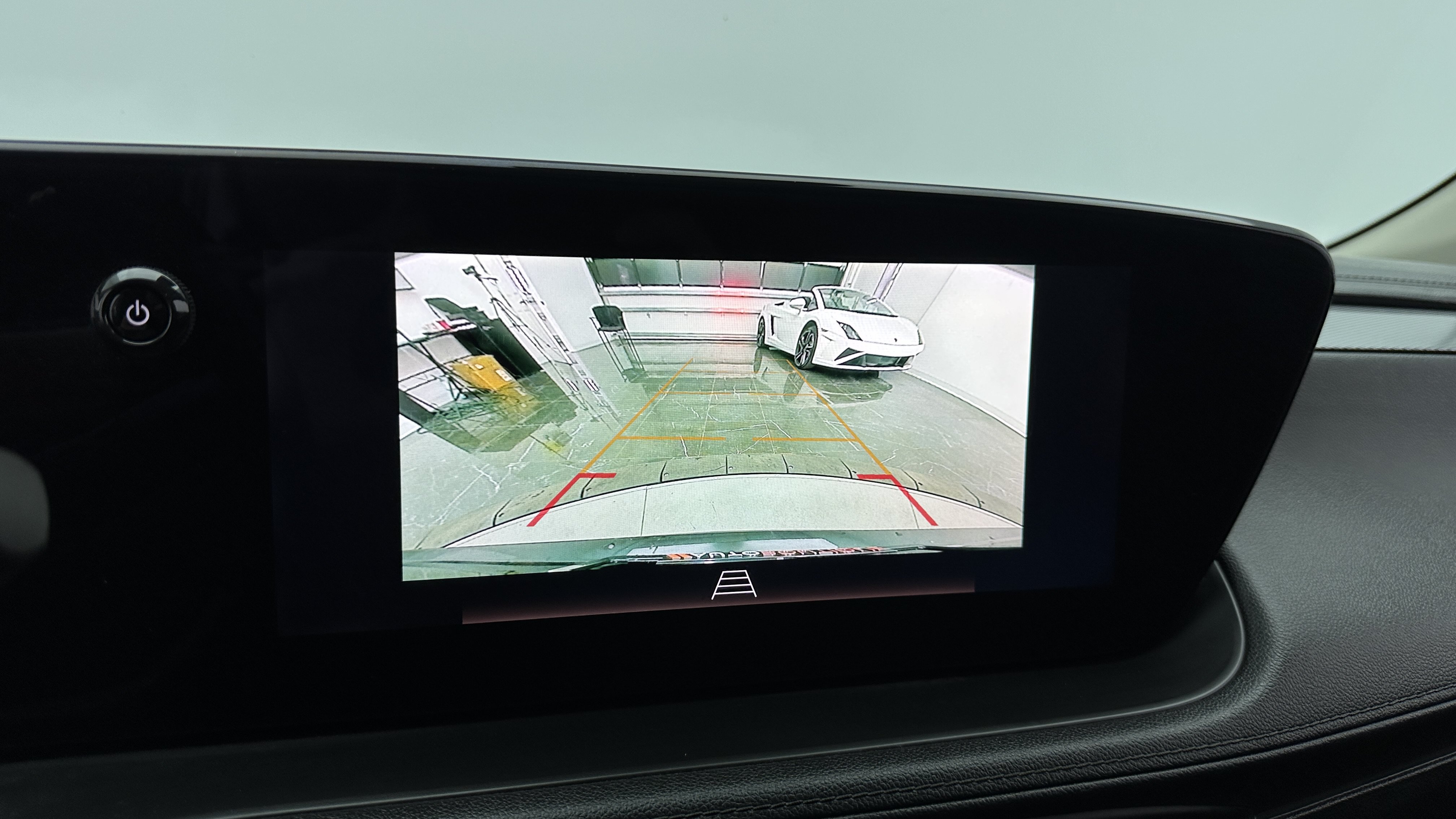 Used 2024 Buick Encore GX Sport Touring AWD/4WD image 18