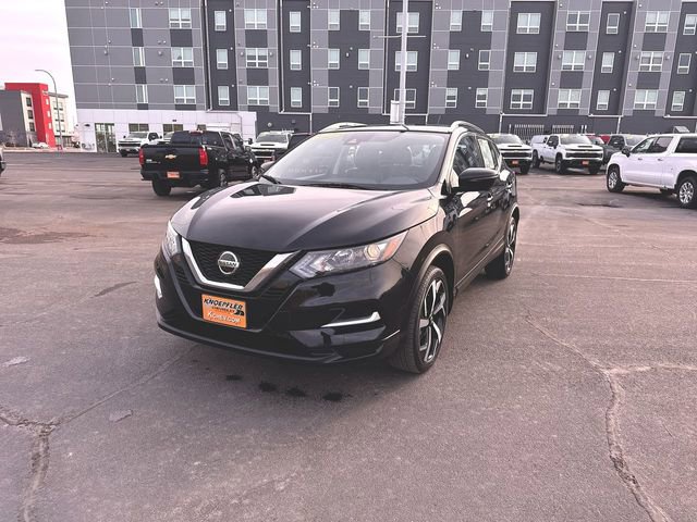 Used 2022 Nissan Rogue Sport SL image 1