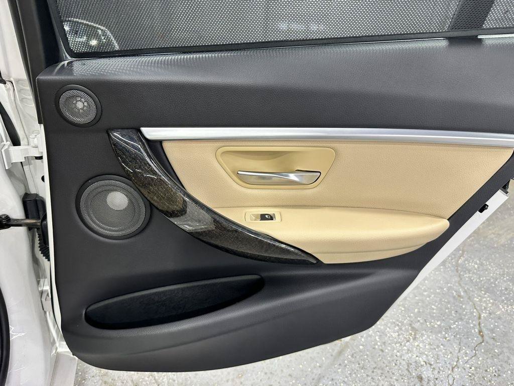 Used 2017 BMW 330i Sedan RWD image 38