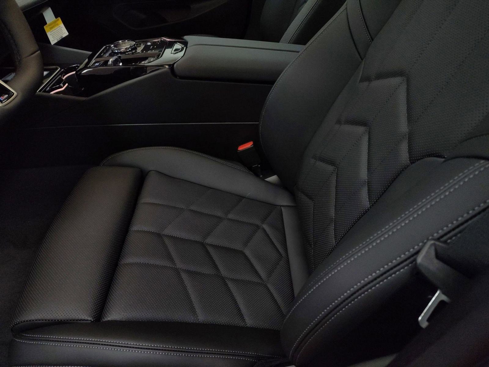 New 2026 BMW i5 eDrive40 w/ Executive Package image 19