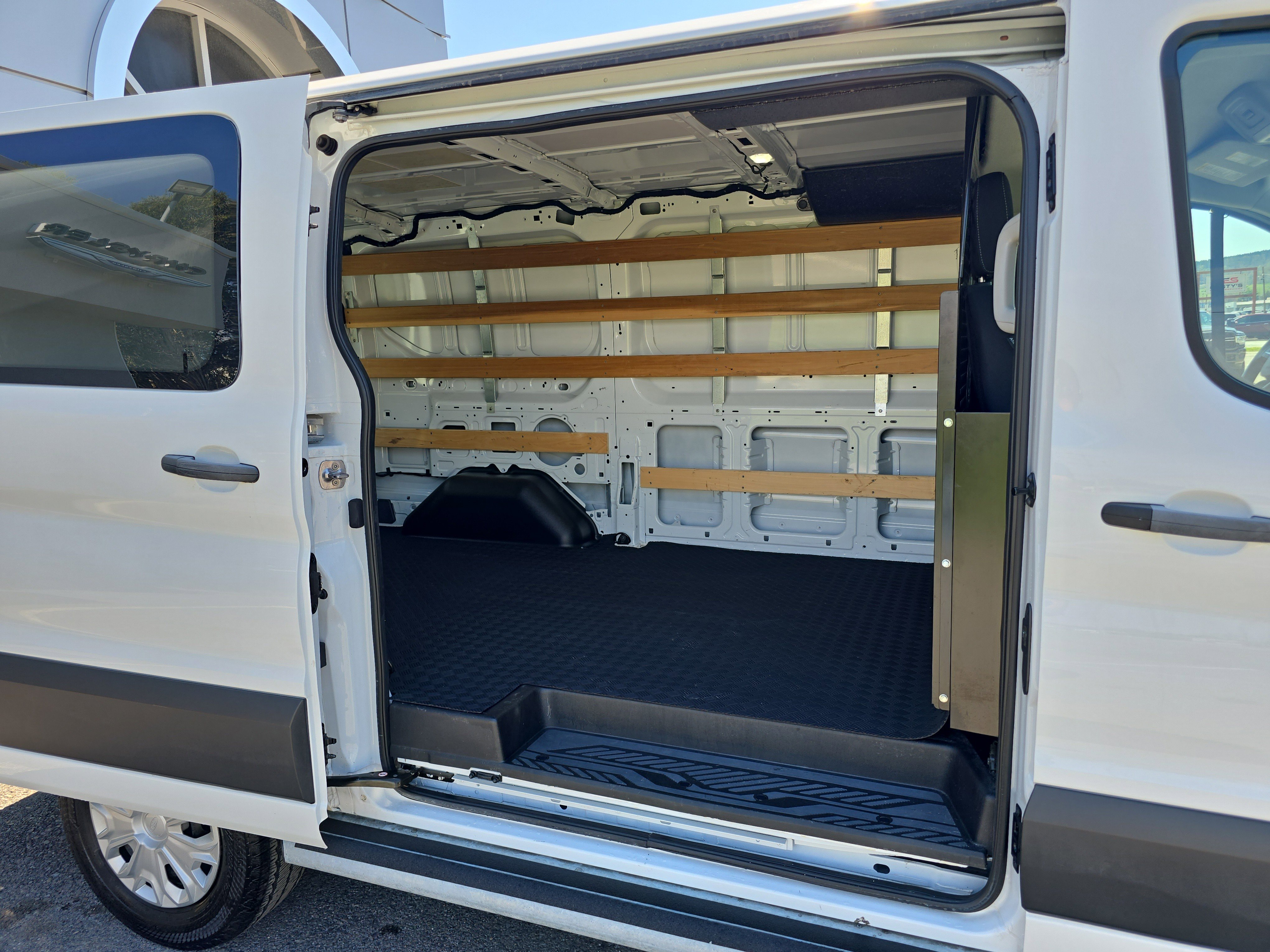 Used 2024 Ford Transit 250 Low Roof w/ Exterior Upgrade Package RWD image 14