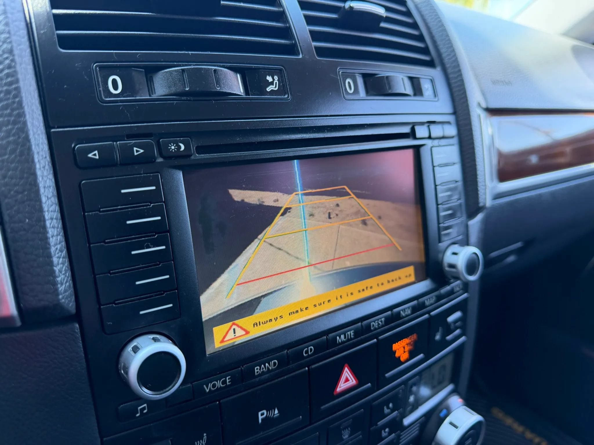 Used 2008 Volkswagen Touareg V6 AWD/4WD image 18