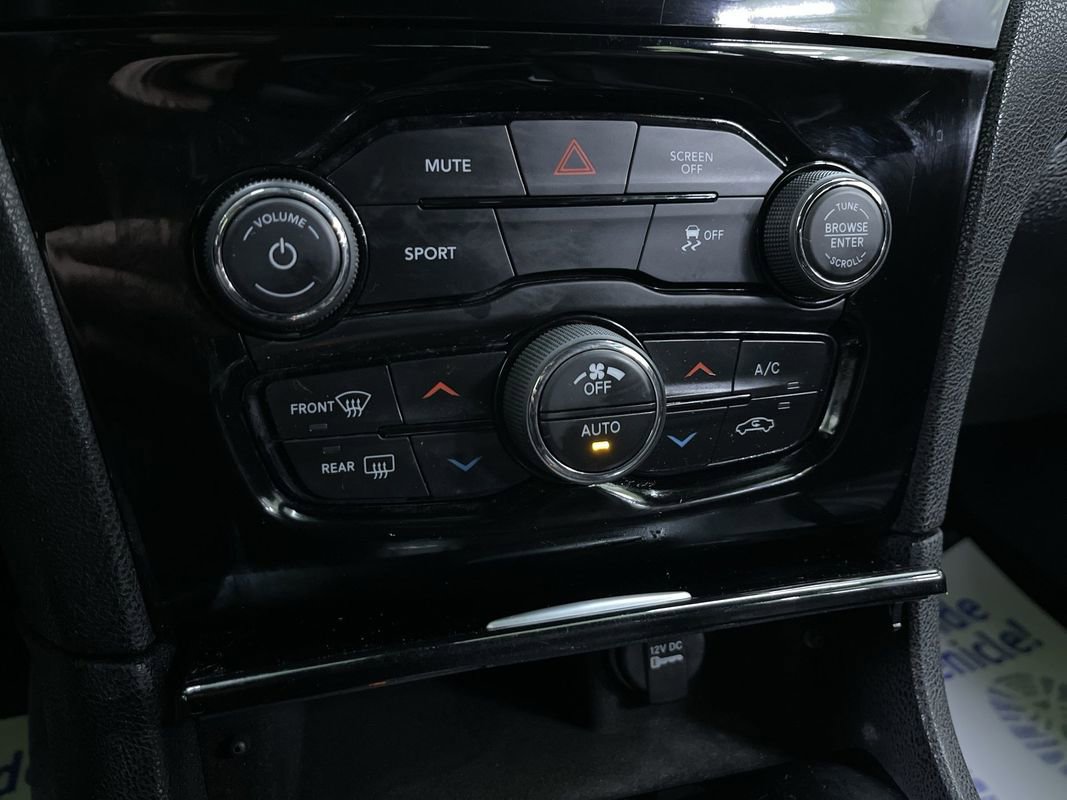 Used 2017 Chrysler 300 S image 22